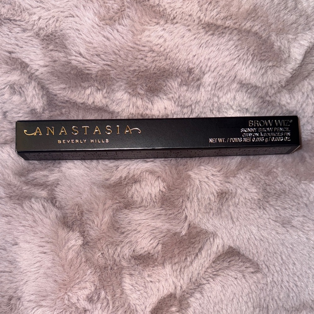 🆕Anastasia Beverly Hills Brow Wiz in Black and Gold🆕